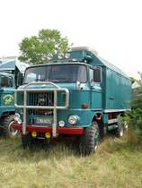 Lkw W 50 L mit Spezialaufbau aus dem Landkreis Havelland beim 11. Perleberger Oldtimer- und Milit�rfahrzeugtreffen, Flugplatz Perleberg 12.07.2009