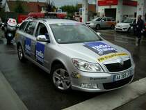 Skoda Octavia Combi Tour de France 2009. Begleitfahrzeug von Radio France. Aufgenommen am 17.07.2009 in Colmar. Weitere Skoda-Fotos findet Ihr auf modellauto-bilder.de. Ich w�rde mich freuen, wenn ihr auch meine Skoda-Modellauto-Homepage auf www.skoda-modelle.de besucht.