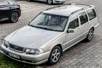 Volvo V70 Mk1, gesehen in Oktober, 2024.