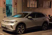 Hier ist ein VW ID.4 zu sehen. Foto: November, 2024.