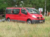 Kleinbus RENAULT .... Passenger aus Berlin beim 11. Perleberger Oldtimer- und Milit�rfahrzeugtreffen, Flugplatz Perleberg 12.07.2009