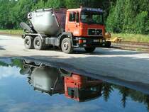 MAN 26.372 am Weg zu einer Stra�enbaustelle in St.Martin/Innkreis; 090701