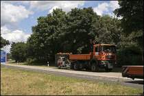 MAN 19.364 mit Absperrtafel. (16.07.2009)