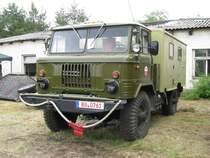 Lkw GAZ 66 als Werkstattwagen der Sowjetarmee aus dem B�rdekreis beim 11. Perleberger Oldtimer- und Milit�rfahrzeugtreffen, Flugplatz Perleberg 12.07.2009
