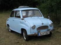 Pkw ....  Goggomobil  aus Berlin beim 11. Perleberger Oldtimer- und Milit�rfahrzeugtreffen, Flugplatz Perleberg 12.07.2009