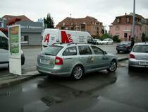 Skoda Octavia Combi Tour de France 2009. Skoda-Tour-Begleitfahrzeug. Aufgenommen am 17.07.2009 in Colmar. Weitere Skoda-Fotos findet Ihr auf modellauto-bilder.de. Ich w�rde mich freuen, wenn ihr auch meine Skoda-Modellauto-Homepage auf www.skoda-modelle.de besucht.