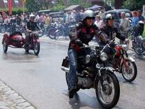 3-2-1-START f�r die Zweiradoldtimer bei der Ausfahrt in Neukirchen/V�ckla; 090705