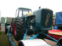 Dieser DUTRA D4K-B stand etwas versteckt auf dem Tieflader in hinterer Reihe beim Bulldogtreffen in Markkleeberg
