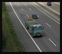 Auf dem Heimweg ins Hochsauerland ist dieser  Baubulle  IVECO TRAKKER 480PS von Albers.