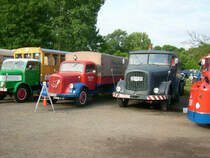 Alter MB Lastzug und eine Kaelble Zugmaschine von der Spedition Poller standen beim Bulldogtreffen im AGRA Park nebeneinander