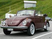Oldtimer Kfer BE 94454 auf dem Parkplatz bei der Postautohaltestelle Balm auf dem Klausenpass am 19.07.2009