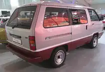 Profilansicht eines Toyota Model F der Baureihe YR20 aus dem Jahr 1983. Toyota Collection Köln am 07.06.2025.