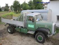 SAURER 5 DM am 15.07.09 bei einer Werkstatt in Oetwil am See Abgestellt.