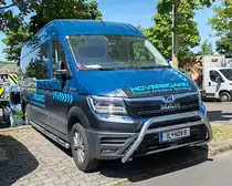 =MAN TGE von HOVERBOARD-Ambulance-Technologie aus Österreich, abgestellt auf dem Parkplatz der 2025er Rettmobil in Fulda