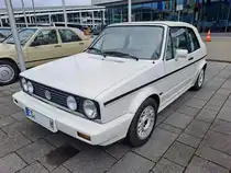 Vw Golf Cabrio White Special Quartett von 1990 am 01.03.2025 auf dem Besucherparkplatz der Retro Classics