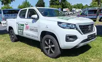 =Peugeot Landtrek des Autohändlers JAKOB, abgestellt auf dem Parkplatz der 2025er Rettmobil in Fulda