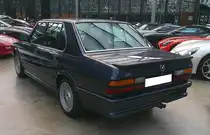 Heckansicht eines BMW E28 535i M. Classic Remise Düsseldorf am 09.06.2025.