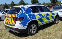 =MB GLC als Notarztfahrzeug der Rettung CHUR, steht auf dem Parkplatz der 2025er Rettmobil in Fulda