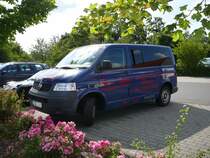 VW T5 eines regionalen Imbissbetriebes, gesehen in Fulda-Lehnerz im Juli 2009 