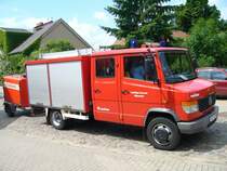 TSF-W der Feuerwehr Milmersdorf mit TH-Satz Bj.2003
Aufbau: Rosenbauer 750- Wasser