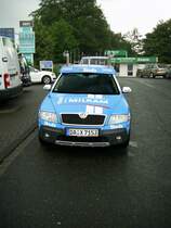 Skoda Octavia Scout des Radsport-Profiteams Milram. Aufgenommen im Sauerland. Weitere Skoda-Fotos findet Ihr auf modellauto-bilder.de. Ich w�rde mich freuen, wenn ihr auch meine Skoda-Modellauto-Homepage auf www.skoda-modelle.de besucht. 
