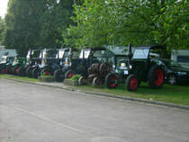 Morgendlicher Anblick der Lanz Bulldogs zum Bulldogtreffen auf dem AGRA Gelnde