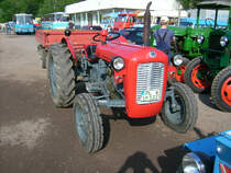 ITM 533 mit passenden Anh�nger beim Bulldogtreffen in Markkleeberg