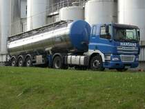 DAF-Michlaster am 27.Juli 2009 an der Molkerei in Bergen/Rgen.