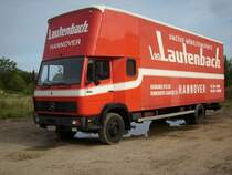 Mercedes-M�beltransporter am 27.Juli 2009 in Bergen/R�gen.