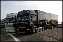 G�nter Klobitsch ist mit zwei DAF XF105.460SCC  SuperSpaceCab  zum Truck Grandprix gekommen. Der vordere DAF ist vom Vermieter KLV RENT. G�nter Klobitsch hat sich auf K�hltransporte von -20 bis +20 grad Celsius, den Import von Pflanzen und Vertrieb von d�nischen Lebensmitteln. Sammeltransporte von Deutschland,Holland und D�nemark in festgelegten Linien 2 mal pro Woche. 