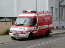 Ein MB Sprinter der Tierrettung der Berufsfeuerwehr Magdeburg. Fotografiert am 28.07.2009 in der Sudenburger Wuhne in Hhe Fichtestrae/Bahnhof Sudenburg.
