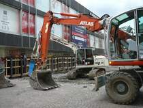 ATLAS 1504 LC bei Stemmarbeiten auf der Baustelle des Q-Parkhauses in Fulda am 30.07.09