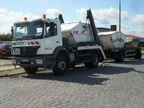 Mercedes-Entsorgungsfahrzeug am 13.Juli 2009 im Bergener Industriegelnde.