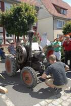 Der Lanz Bulldog wird angeheizt, gesehen bei den Fladungen Classics 2009