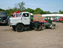 Wo will der kleine Hnger mit dem groen LKW hin? S4000Zugmaschine mit PKW Hnger dreht noch einmal eine Runde durch den AGRA Park Markkleeberg