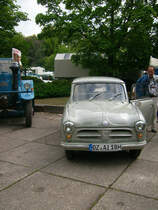 Der Vorgnger des Trabbi, der P70, war beim Bulldogtreffen im AGRA Park zu sehen