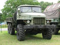 Lkw Ural 375 D der Armee beim Museumsfest des Blaulichtmuseums in Beuster 22.07.2009