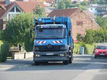 MB Actros 2533 des Entsorgungsunternehmens  VEOLIA  zur Altpapierentsorgung in 36100 Petersberg-Marbach im August 2009