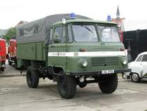 Lkw ROBUR LO 2002 A als Mannschaftswagen der VP beim Museumsfest des Blaulichtmuseums in Beuster 22.07.2009