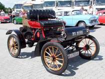 OLDSMOBILE BS8099 aus Wels-Land beim Besuch der Oldtimeraustellung in Waldzell; 090726