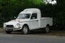 Am 24.07.2009 sah ich diesen Citroen Dyane als Pick up im Loiretal