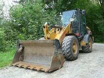 11.08.09,Radlader CAT 906H auf der Erzbahntrasse in Bochum.