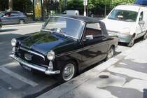 Ist er nicht s�ss, der Kleine? Ein Autobianchi, den ich am 19.07.2009 in Paris im Quartier Latin am Strassenrand abgestellt gesehen habe.