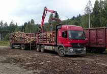 Mercedes-Benz Actros 13.8.09 Bahnhof Kořenov 