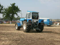 Der ZT403 L.B.f�hrt gerade eine Runde am Acker entlag beim Schleppertreffen in Rottelsdorf 