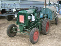 Eigenbau Traktor beim Schleppertreffen in Rottelsdorf