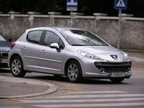 Peugeot 207.