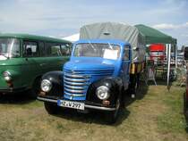 Lieferwagen Framo/Barkas V 901/2 aus dem Harzkreis beim 16. Oldtimer- und Traktorentreffen, Alt Schwerin/Meckl. 08.08.2009