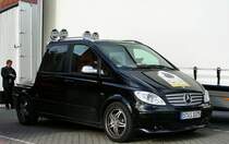 Sonderanfertigung eines MB-Vito als Pickup,
sp�ter wurde er als Filmfahrzeug f�r unterwegs genutzt,
im Stadthafen Stralsund am 03.09.08 mit der Hanse-Tour