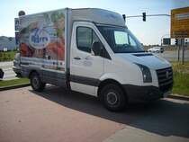 VW-Crafter auf einem Parkplatz an der B96 in Bergen/Rgen am 16.August 2009.